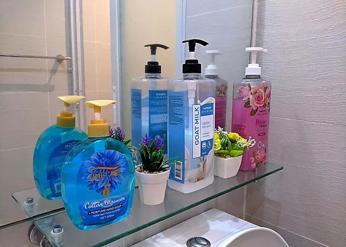 Azure Affordable Staycation Отель